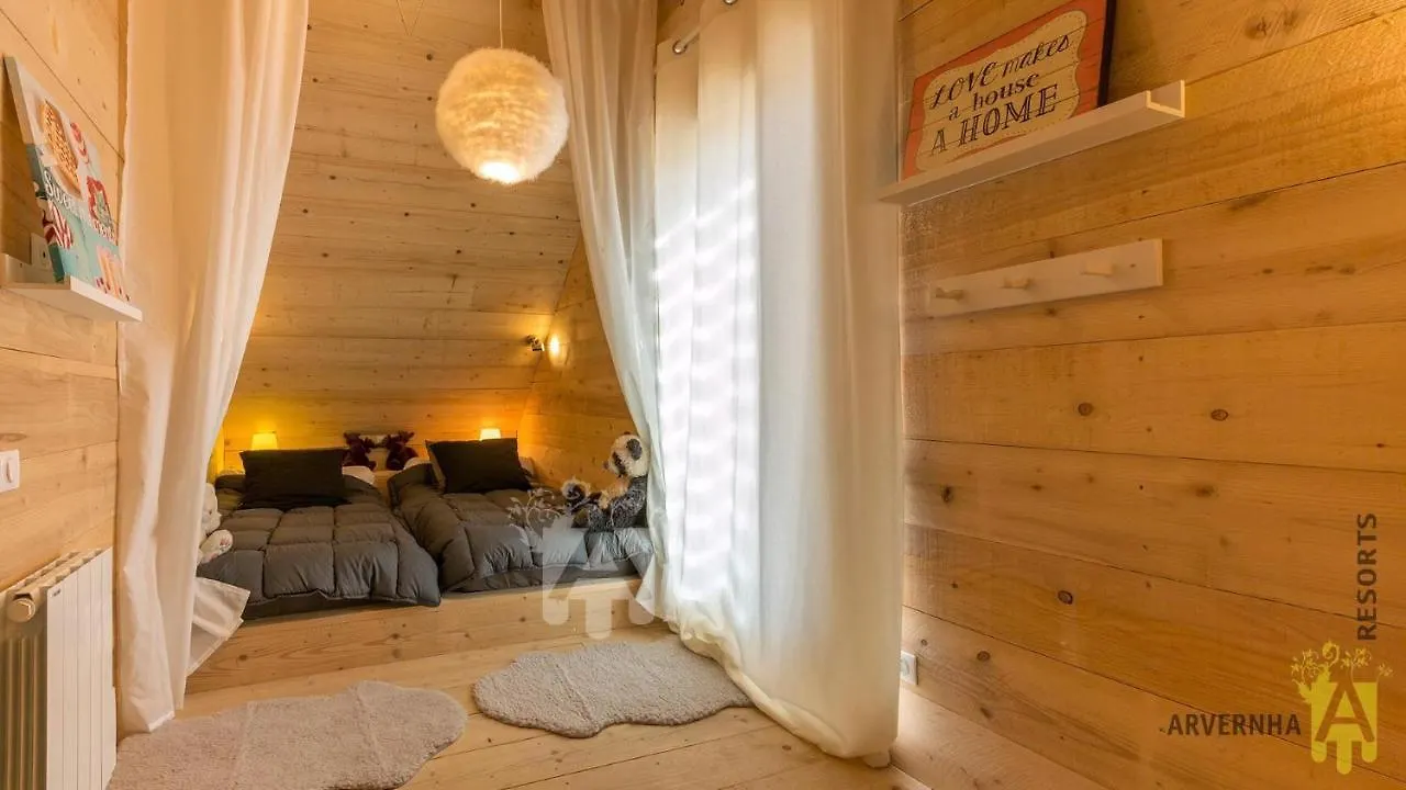 Holiday home Chalet Des Marmottes Besse-et-Saint-Anastaise
